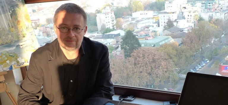ABD’li gazeteci Andre Vltchek İstanbul’da ölü bulundu