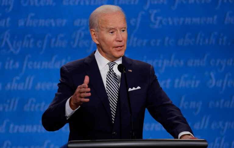 Joe Biden’dan Trump seçmenlerine hakaret