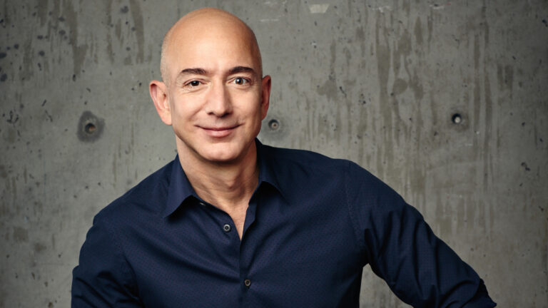 Bankacılar, Jeff Bezos'un CNN'i satın almayı düşündüğünü söyledi