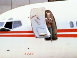 Hizbullah'ın 1985'te kaçırdığı ABD'ye ait yolcu uçağında neler yaşandı?