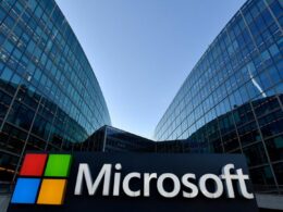 Microsoft’tan toplantılarda yüz ifadeleri ve vücut dillerini notlandırma patenti için başvuru
