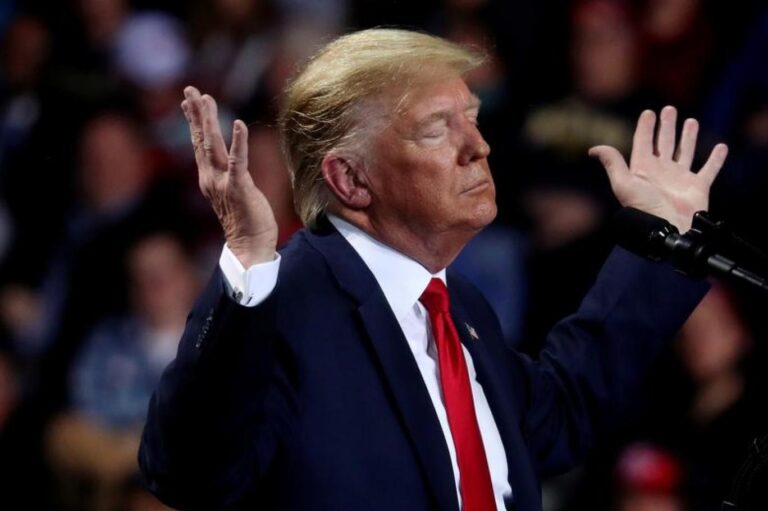 Trump 20 suçluyu affetti, iki isim dikkati çekti