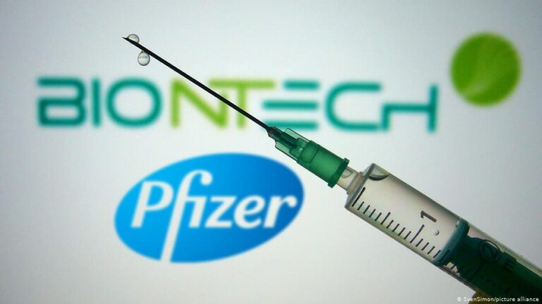 Pfizer-BioNTech, ABD’deki tüm yetişkinlere 3. doz için onay istedi