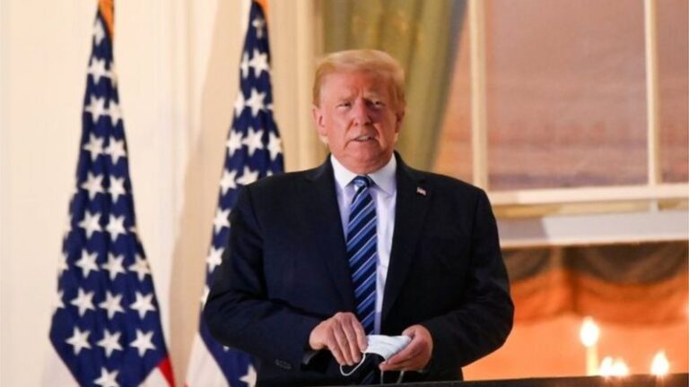 Covid-19: Trump, 900 milyar dolarlık koronavirüs yardım paketini ‘israf’ diyerek imzalamadı