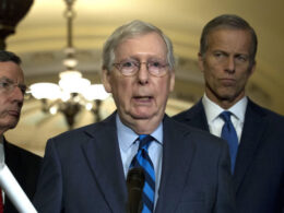 Cumhuriyetçilerin Senato lideri McConnell'dan Trump'a 'Kongre baskını' suçlaması
