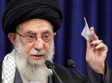 Hamaney: "İran, ABD'nin nükleer anlaşmaya dönmesi yönünde aceleci değil"