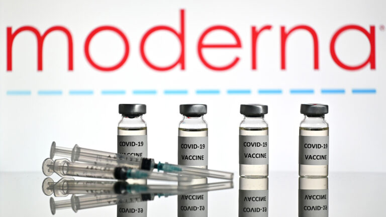 Araştırma: Moderna’nın Kovid-19 aşısı, Pfizer-BioNTech’den daha çok yan etkiye yol açıyor