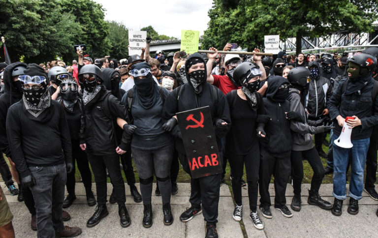 Antifa’dan ABD’li gazeteciye ölüm tehdidi