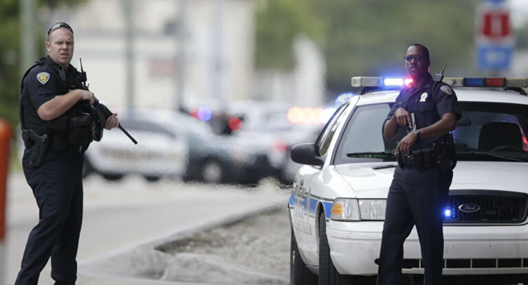 ABD polisi kendi bahçesinde duran bir adamı şüpheli sanarak öldürdü