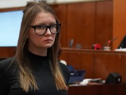New York'un en zenginlerini dolandıran Anna Sorokin, cezaevinden çıkar çıkmaz soluğu sosyal medyada aldı