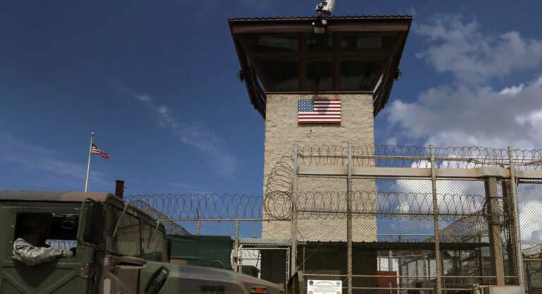 Biden yönetimi, dünyanın en tartışmalı hapishanelerinden Guantanamo’yu kapatmak istiyor