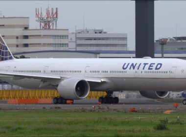 United Airlines, uçak motorunun alev almasının ardından 24 adet Boeing 777’yi uçuştan çekti