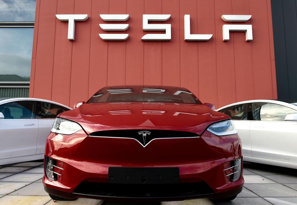 Tesla'nın küçük, kirli sırrı: Kâr otomobil satışlarından değil, başka yerden geliyor