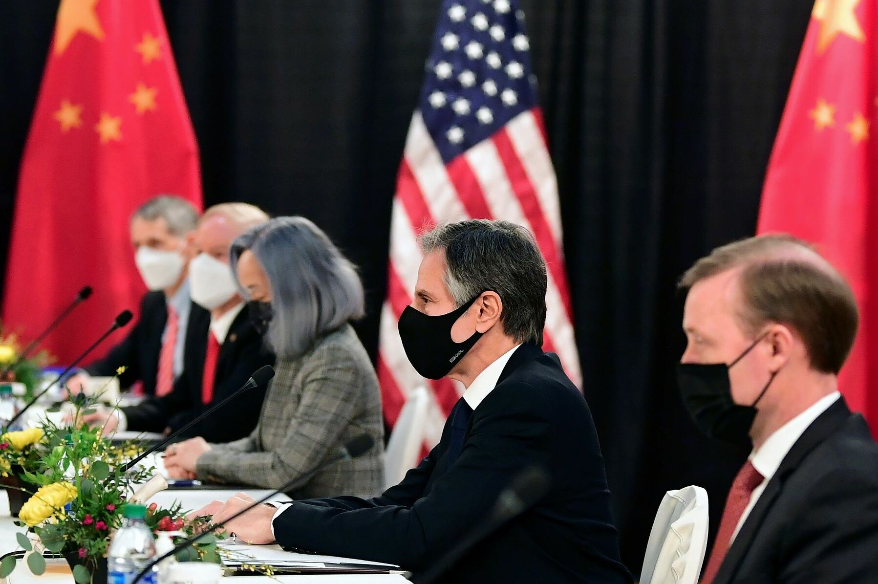 Alaska'daki ABD-Çin müzakereleri gergin başladı