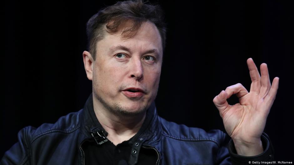 Elon Musk'ın fabrikayı yeniden açmasının ardından yüzlerce Tesla çalışanı Kovid-19'a yakalanmış
