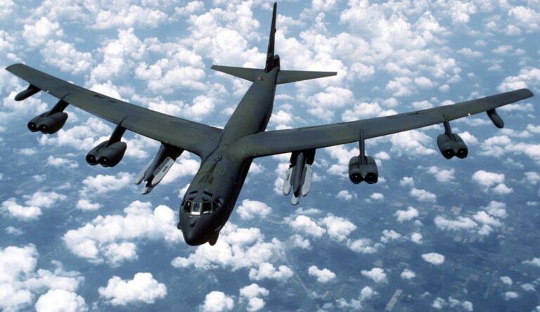 ABD’den Ortadoğu’ya bombardıman uçakları