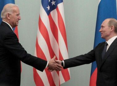 Biden: Putin yakında ABD seçimlerine müdahalenin bedelini ödeyecek