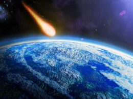 ABD'li muhabir, Facebook canlı yayınında Dünya'yı ıskalayan bir meteor gördü