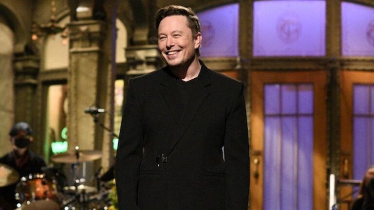 Elon Musk: SNL'i sunan ilk Asperger sendromluyum