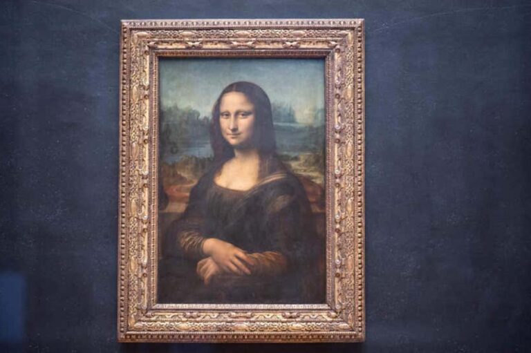 Jeff Bezos’un Mona Lisa’yı yemesi için kampanya başlatıldı, binlerce kişi imza verdi