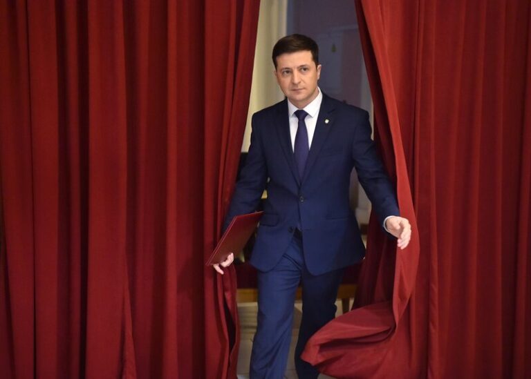 Biden, Zelenskiy’i Beyaz Saray’a davet etti