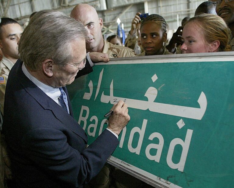 Eski ABD Savunma Bakanı Donald Rumsfeld hayatını kaybetti