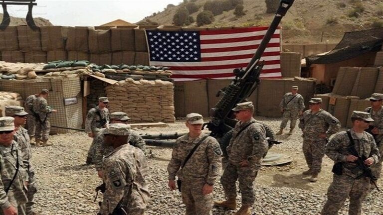 Fox News: 200 Amerikan askeri Suriye’deki Üsten Kaçtı