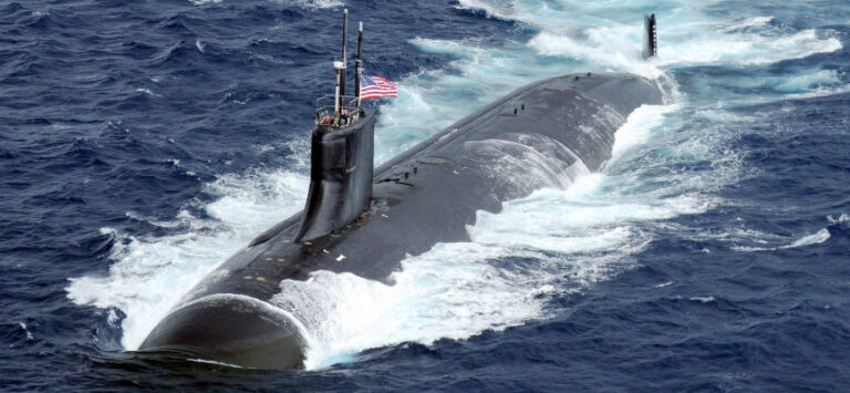 ABD’nin nükleer denizaltısı Güney Çin Denizi’nde ‘bir cisme’ çarptı