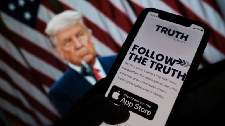 Trump’ın sosyal medya uygulaması Truth Social Google’dan onay aldı