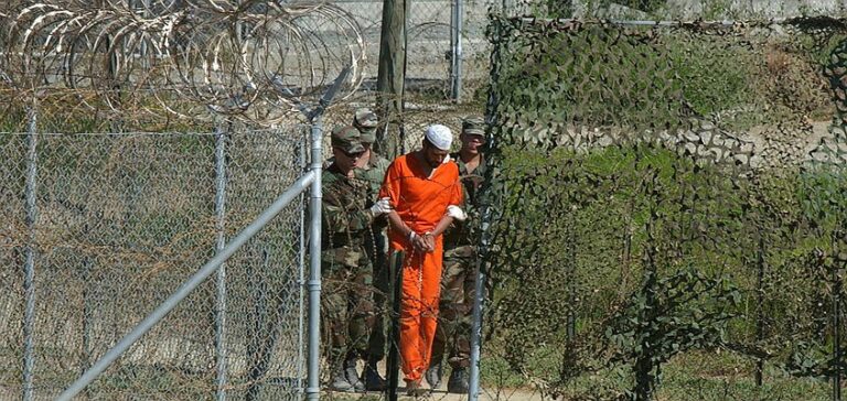 “Guantanamo’daki işkenceler ABD için utanç kaynağı”