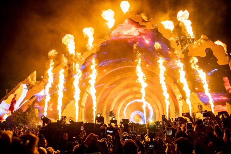 Akıl almaz Astroworld trajedisi düzmece komplo teorilerine nasıl malzeme oluyor?