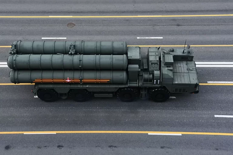 Kremlin: Türkiye’ye S-400’ün ikinci partisinin sevkiyatını gerçekleştirmeyi umuyoruz