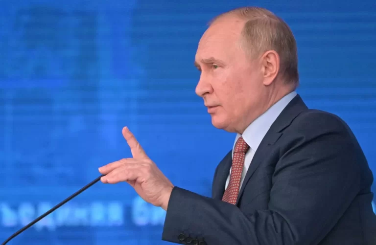 Putin’den Batı’ya Suçlama