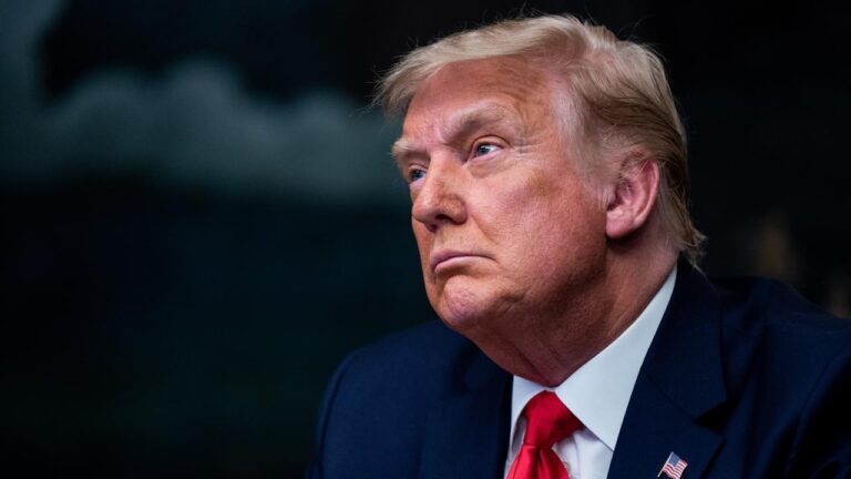 Trump’ın “Biden ile çıkacağı canlı yayın öncesi Kovid-19 testinin pozitif çıktığı” iddiası