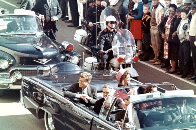 Biden, JFK suikast dosyalarının yayımlanmasını neden engelliyor?