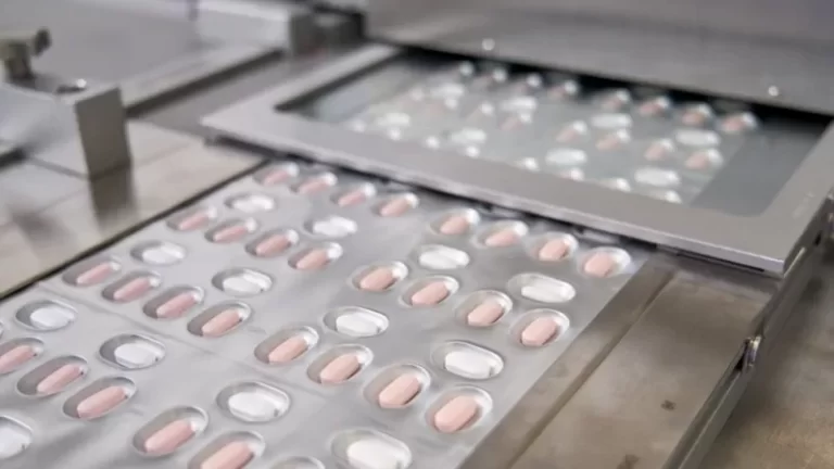 Covid: Pfizer’ın ilacı, ABD Gıda ve İlaç İdaresi’nden onay aldı