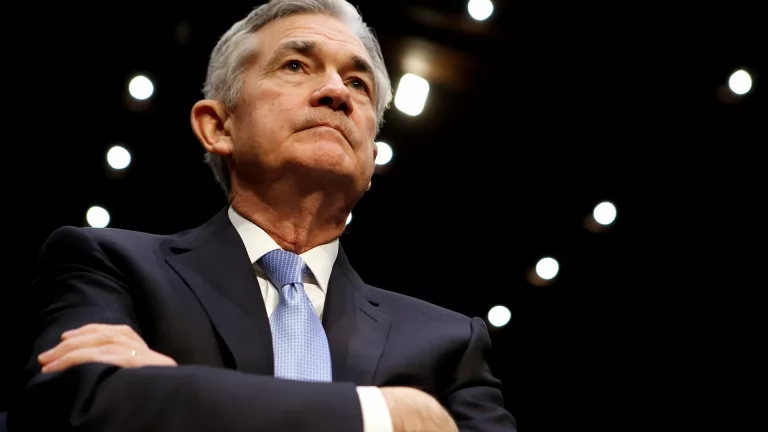 Fed Başkanı Powell’dan ‘enflasyonun kalıcı hale gelmesini önleme’ sözü