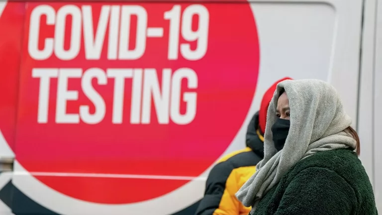 ABD’de Omicron dalgası ölümlerinin 300 bini bulabileceği tahmin ediliyor