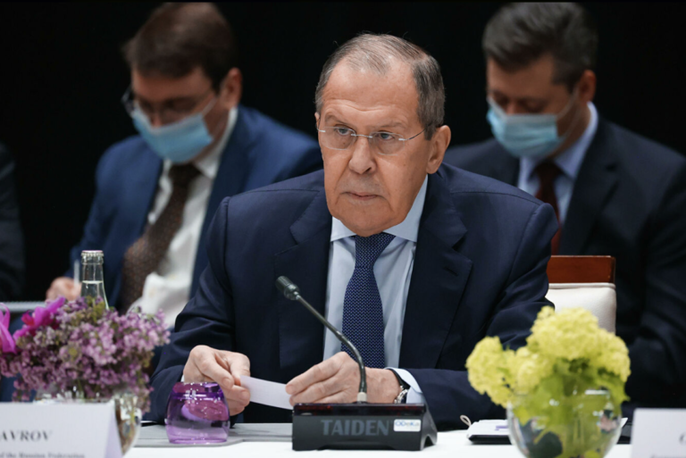Lavrov: Ukrayna’ya saldırmayacağımızı defalarca söyledik