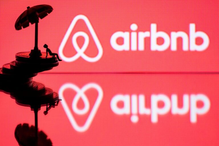 Airbnb misafirlerin isimlerini gizleyecek