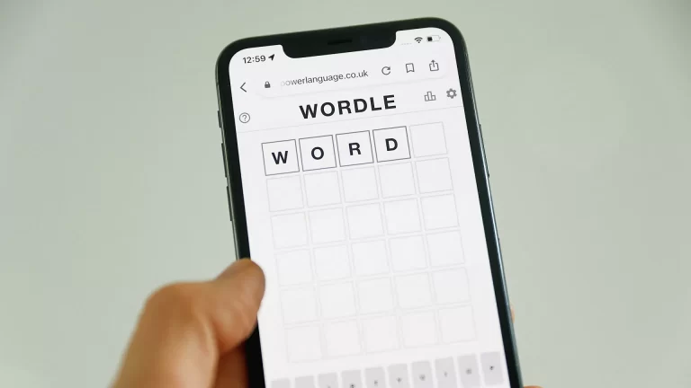 Rehin alınan yaşlı kadın Wordle sayesinde kurtuldu￼