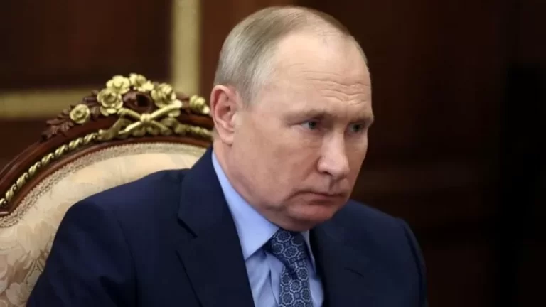 Putin: ABD’nin Kiev’e çok namlulu roketatar sistemleri göndermesi hiçbir şeyi değiştirmez