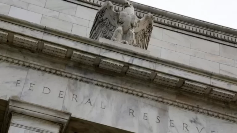 Fed yönetim kurulu üyesi 1 puan faiz artışına kapı araladı