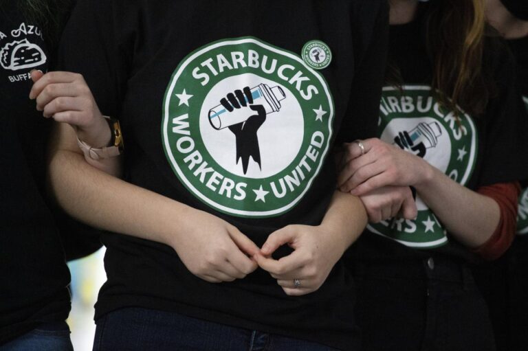 Amazon ve Starbucks’tan işçilerin sendikalaşmasına karşı hamle￼