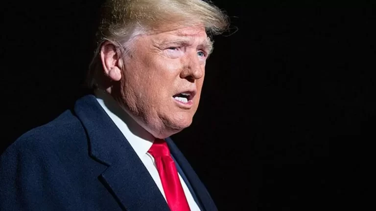 Trump: Ukrayna’ya para yağdıramayacak kadar çok sorunumuz var, Avrupa elini cebine atsın