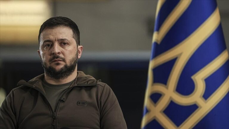 Zelenskiy, tahıl sevkiyatını engellemediklerini kanıtlayacaklarını söyledi