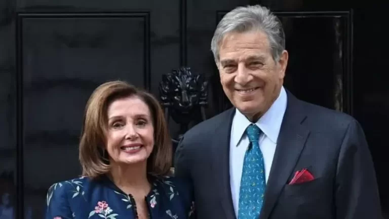 ABD Temsilciler Meclisi Başkanı Pelosi’nin eşi saldırıya uğradı