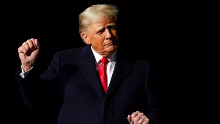 ABD’de ara seçim heyecanı! Eski başkan Trump, tercihini Florida Valisi Ron DeSantis’ten kullandı