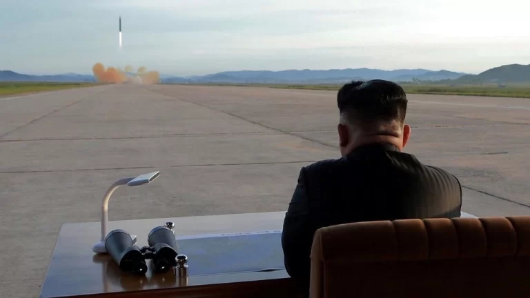 ABD, Japonya ve Güney Kore liderleri, Kuzey Kore’nin fırlattığı kıtalar arası balistik füze sonrası acil toplandı