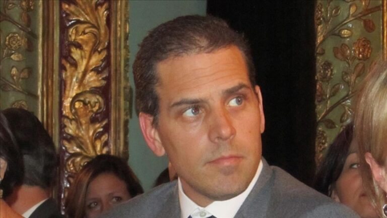 Biden’ın oğlu Hunter Biden’ın, federal suçlamalarla ilgili anlaşma yapacağı belirtildi